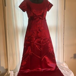 1980s-1990s beautiful Red satun dress, formal black tie party wedding dance gown